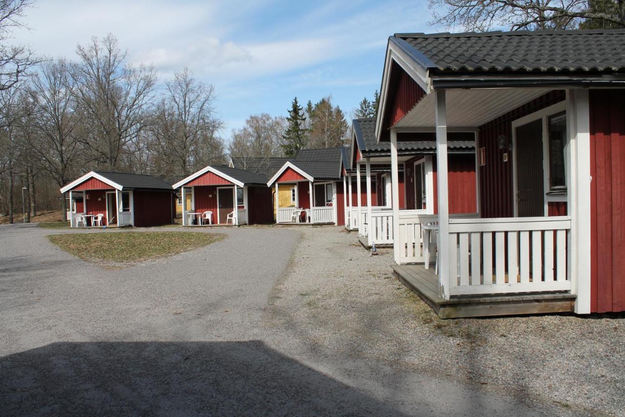אסקילסטונה Vilsta Camping And Cottages מראה חיצוני תמונה