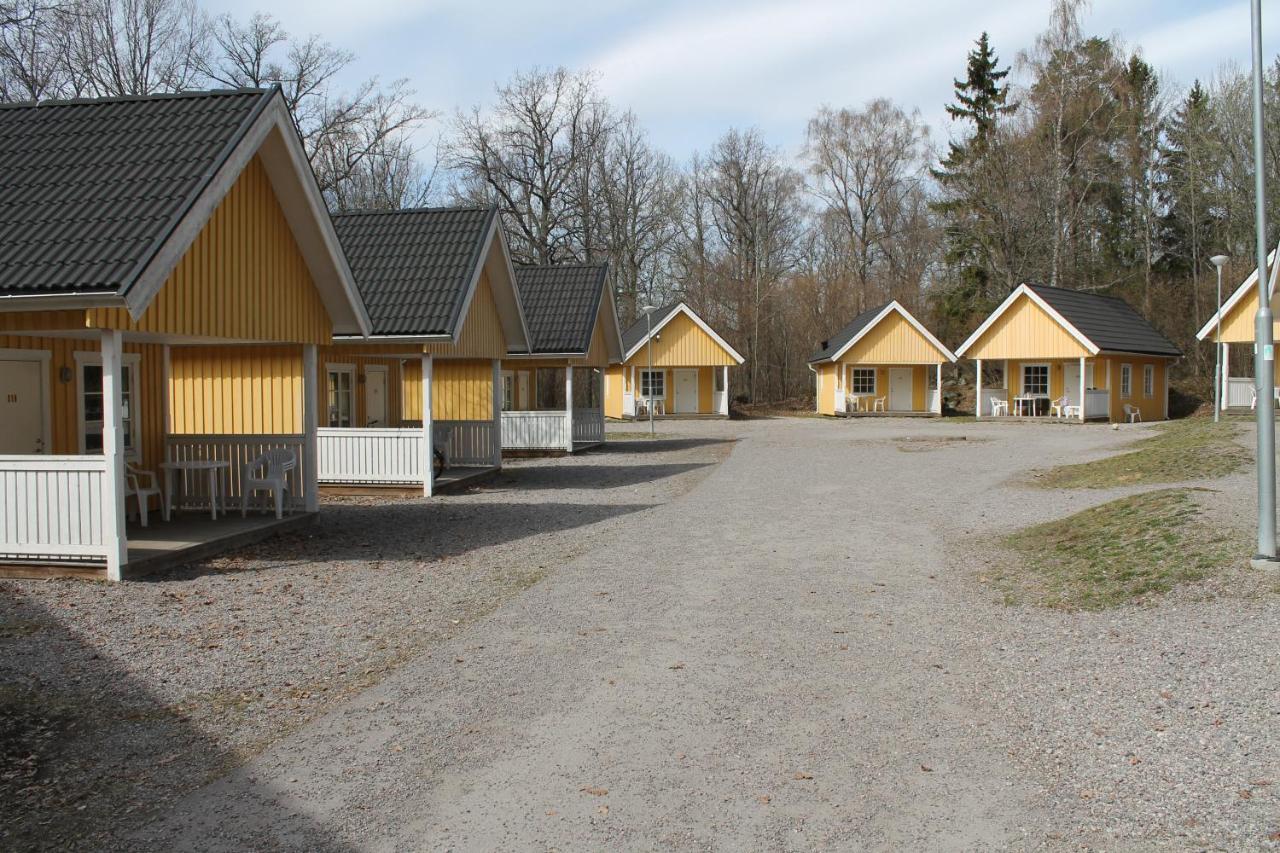 אסקילסטונה Vilsta Camping And Cottages מראה חיצוני תמונה